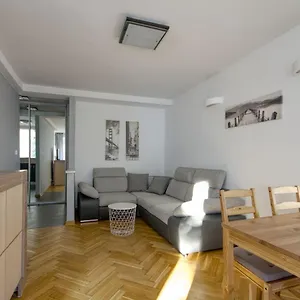 Aleja 3 Maja 7b By Homeprime Apartament
